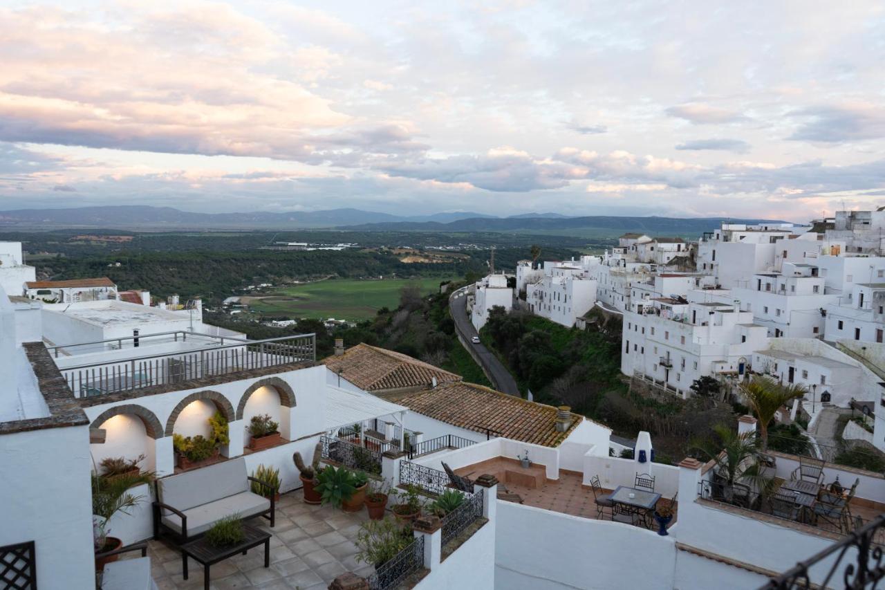 Hotel Plaza 18 - Grupo Califa Vejer de la Frontera Exteriör bild